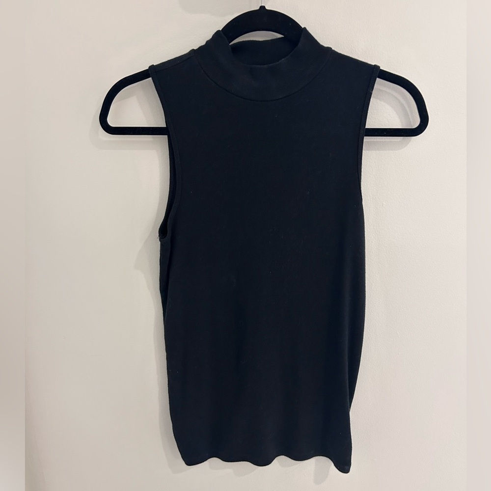 Gap knit mockneck tank in black.